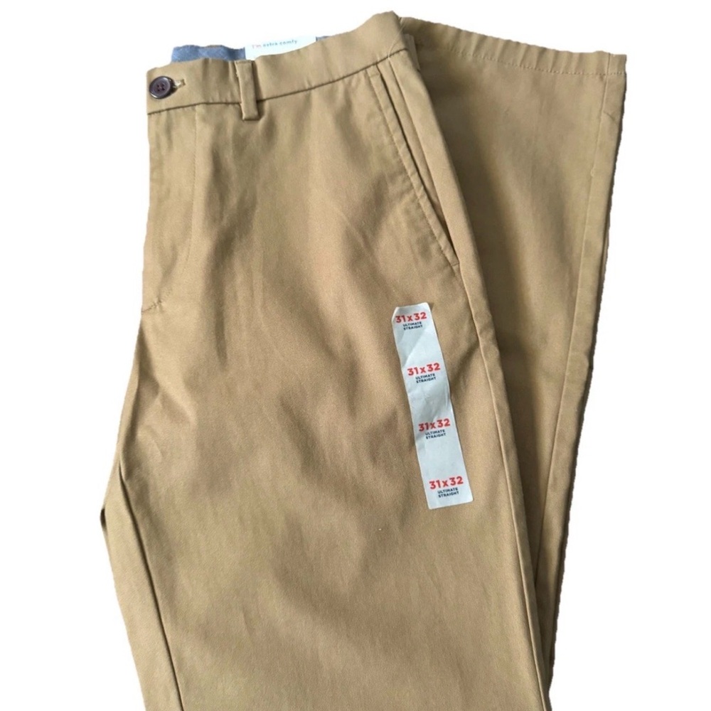 Old Navy Men's Chinos in Khaki Tan